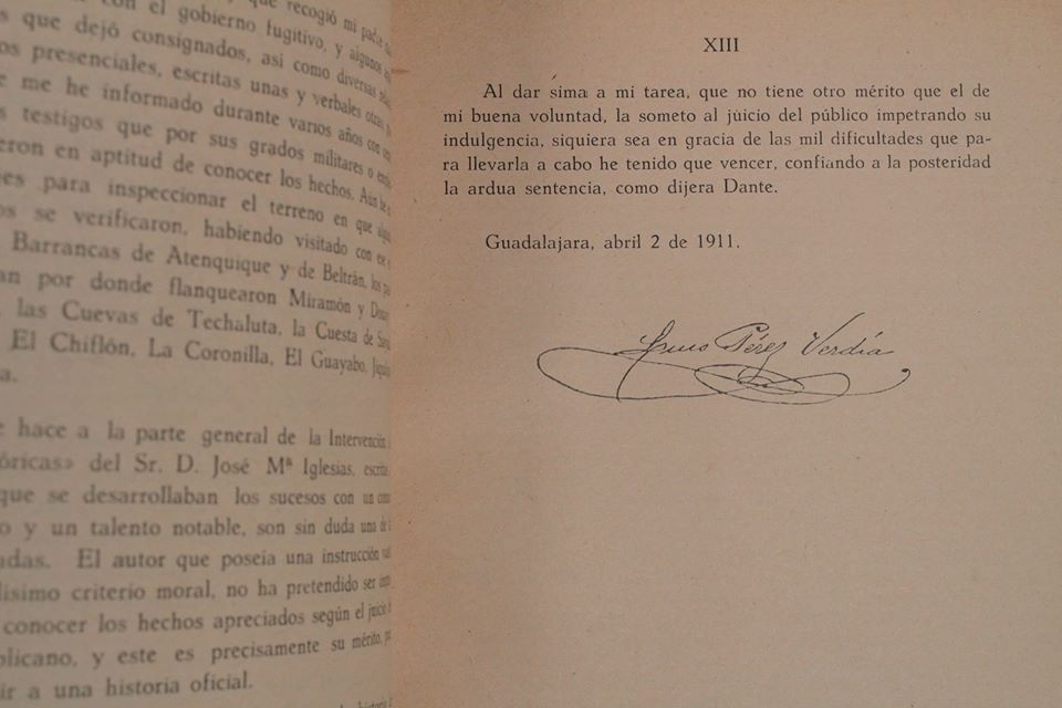 "HISTORIA PARTICULAR DEL ESTADO DE JALISCO" 3 volúmenes LIC. LUIS PÉREZ VERDIA